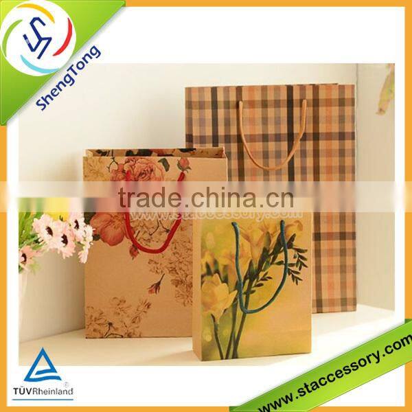 Low cost paper bag hot selling packing paper bag customization