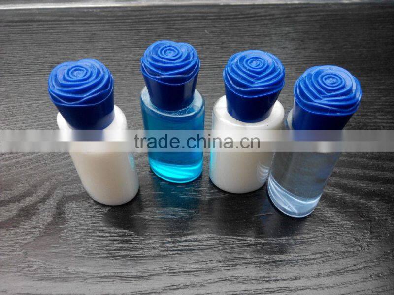 Plastic clear bottle with flower design cap disposable bottle