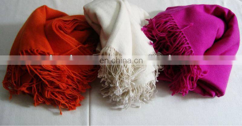 Pure Cashmere Blankets / Throws in solid colours...