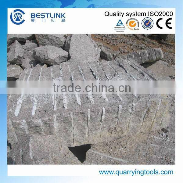 Soundless expansive cement