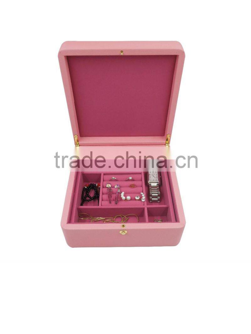 Women jewellery collection box with quality metallic accessory