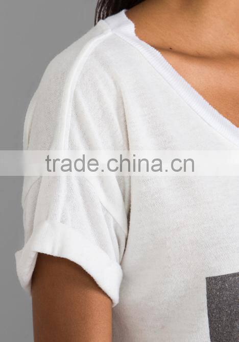 Rib knit neckline raw cut hem t-shirt