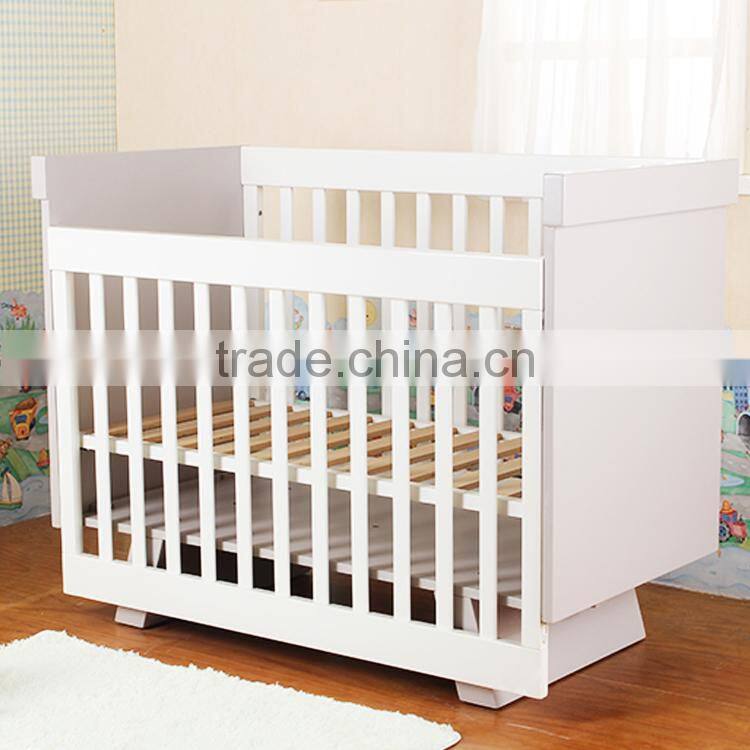 2016 new fashion baby nursery furniture discount modern baby crib woodland baby bedding