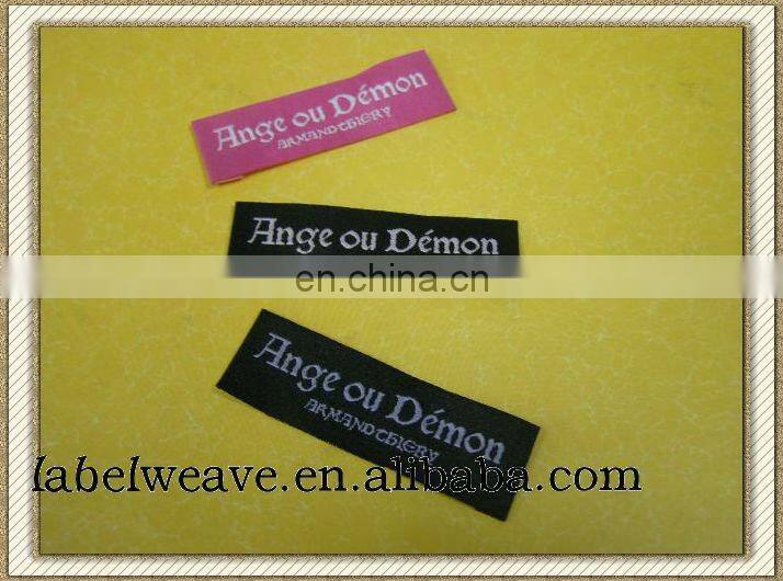 beautiful and soft surface T-shirt cheap woven label