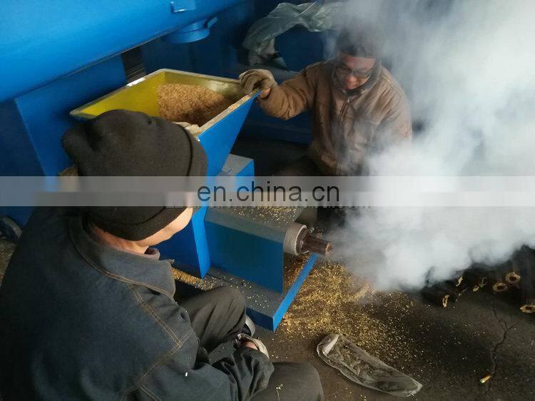 Wood sawdust briquetting press machine factory price