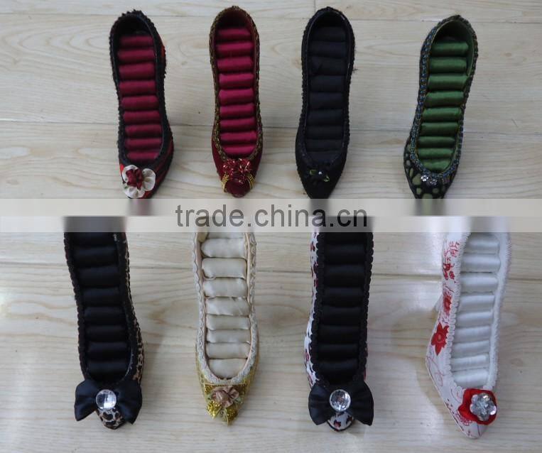 promotion custom beautiful high heel shoe jewelry display shelf ring holder
