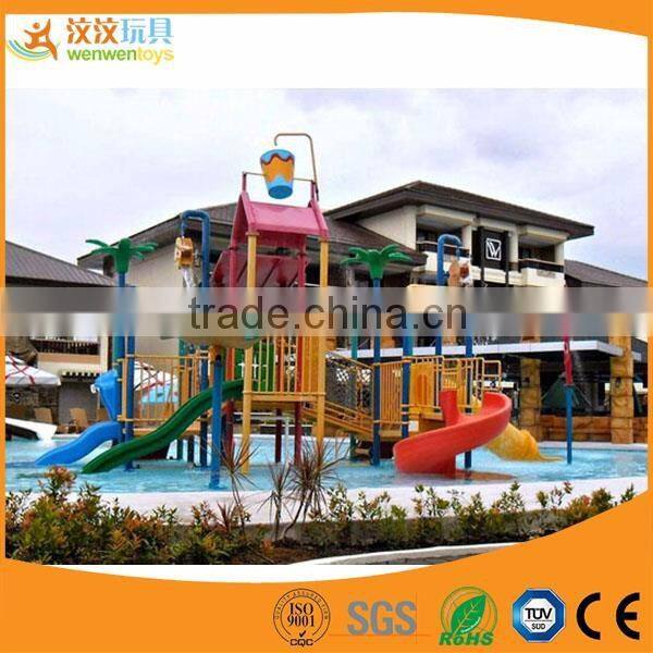 2016 newest Plastic water slide/water house