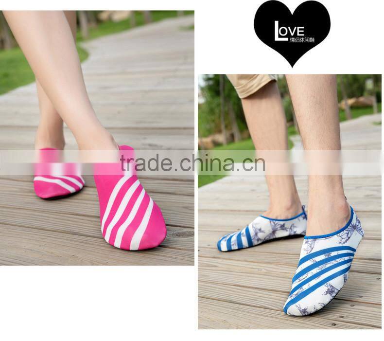 Anti-slip light weight and high elasticity lovers sports casual shoes to skin for adults
