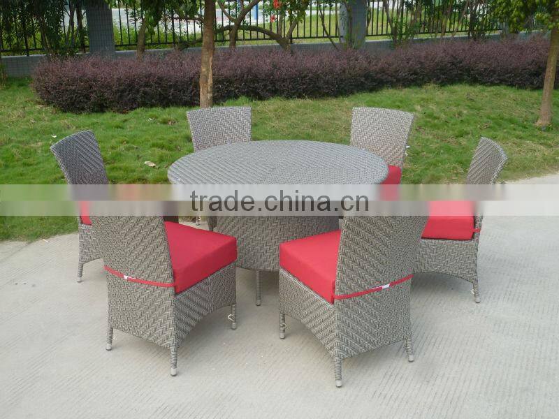 2050 wicker round dining room table