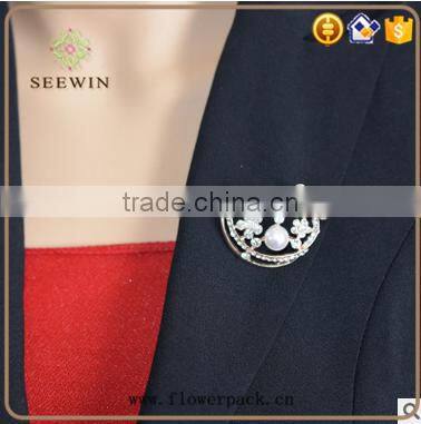 women cloth decoration channel moon brooch and corsage