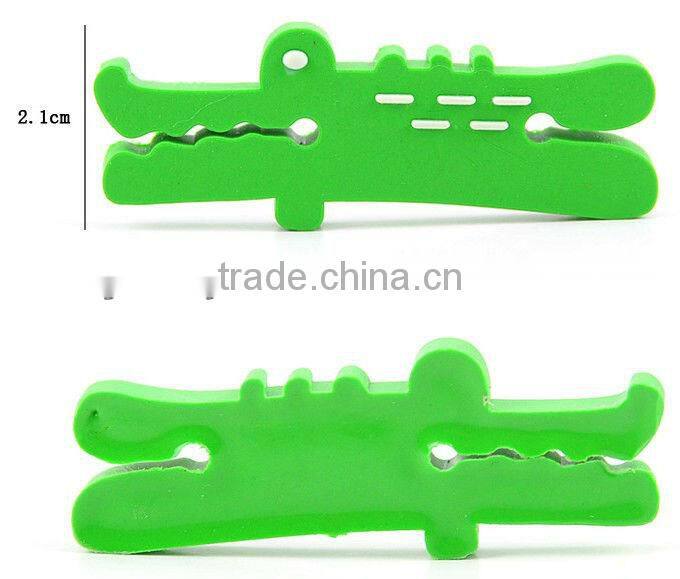 Supply creative crocodile earphone bobbin winder