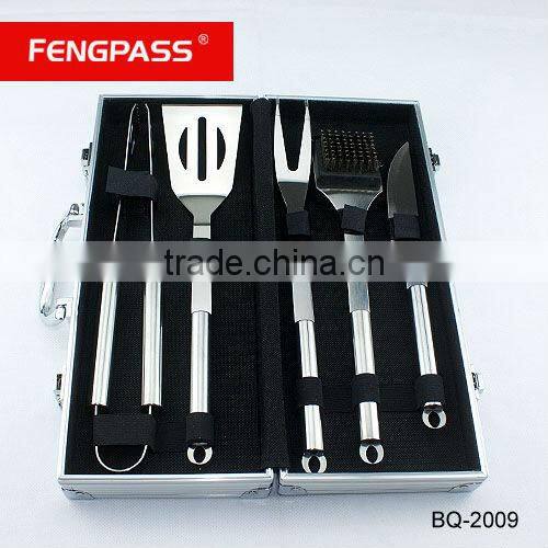High Grade 4pcs BBQ set with bamboo handle BQ-3049