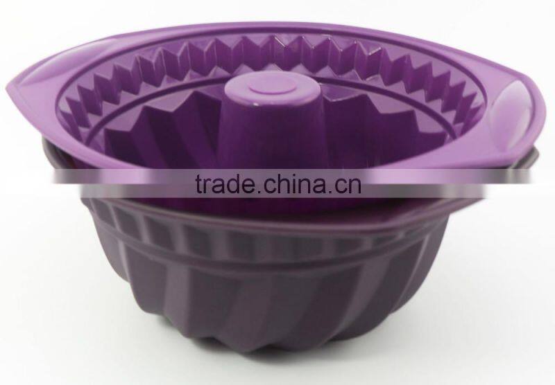 Flexible Non Stick Easy to Clean Silicone Bundt Cake Pan
