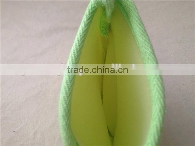 heat-proof safe and reliable kitchen cooking glove avoiding burns