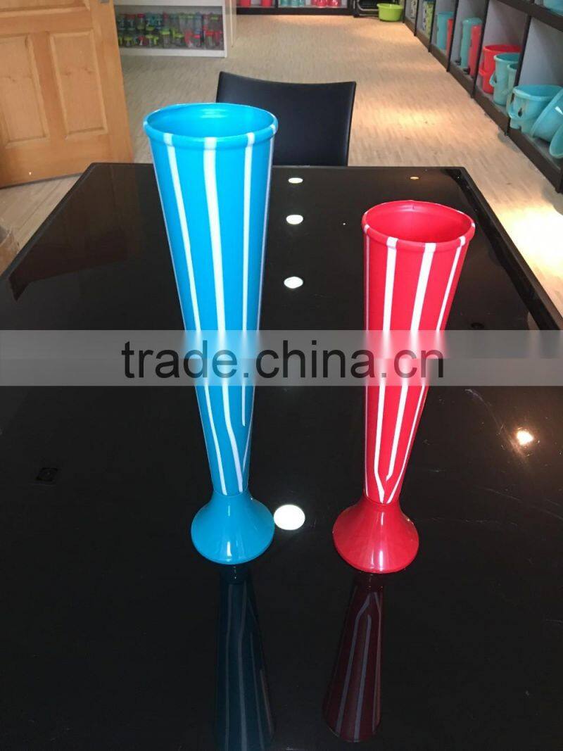 Novel Double Color Elegance Plastic Champagne Wedding Toasting Flutes