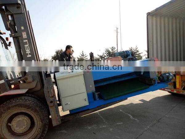 1400mm CNC No chuck woodworking veneer rotary peeling and cutting lathe