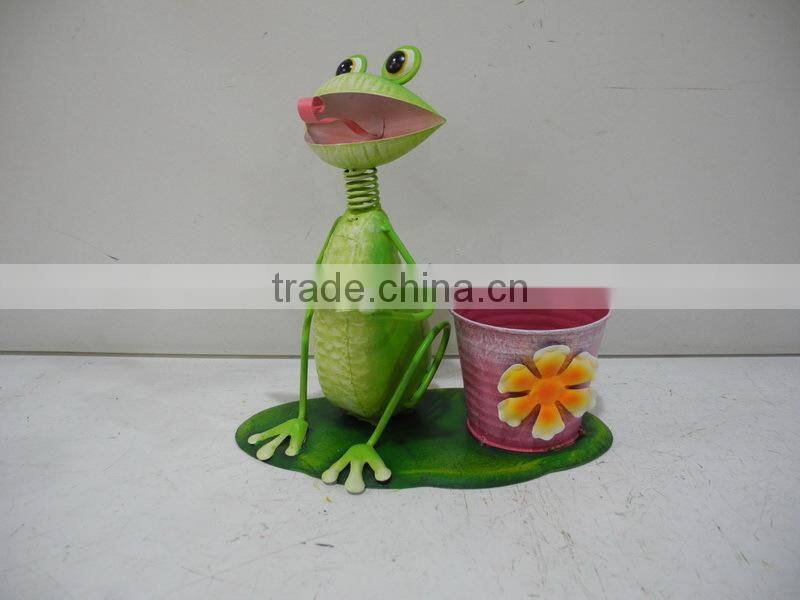 Special design iron frog planter decoration for home ornament