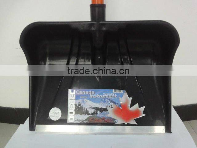 BLACK PLASTIC SNOW SHOVEL