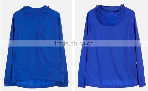 custom thin soft hood jacket with pouch sports jacket 100% polyester lightweight waterproof wind jacket