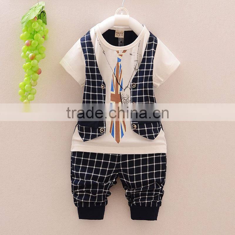 2015 soft 100%cotton lovely boys fancy suit with latest design
