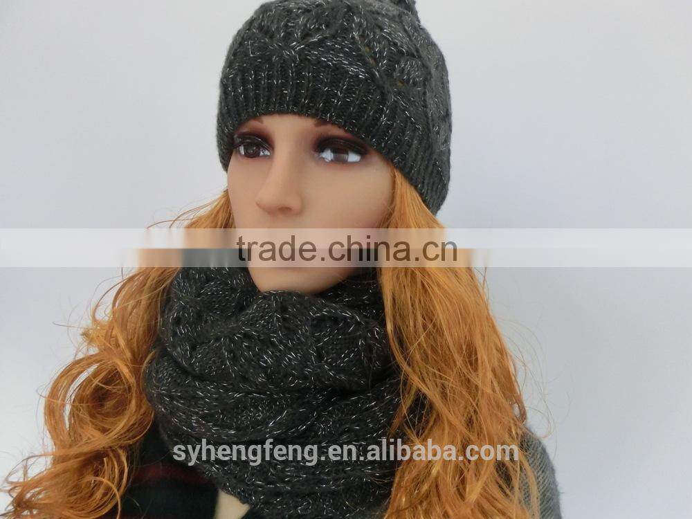 Wholesale fashion two-pieces knitted hat and scarf