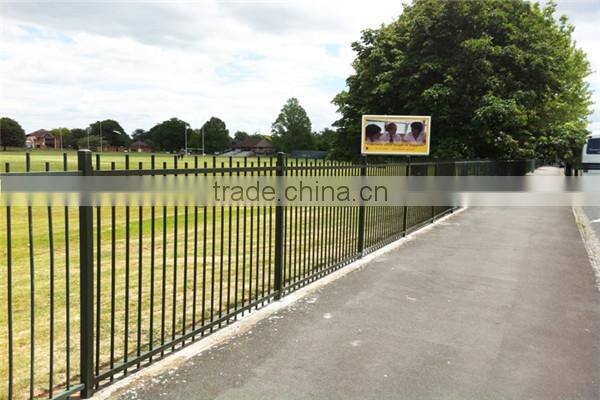 Powder coated metal fencing panles