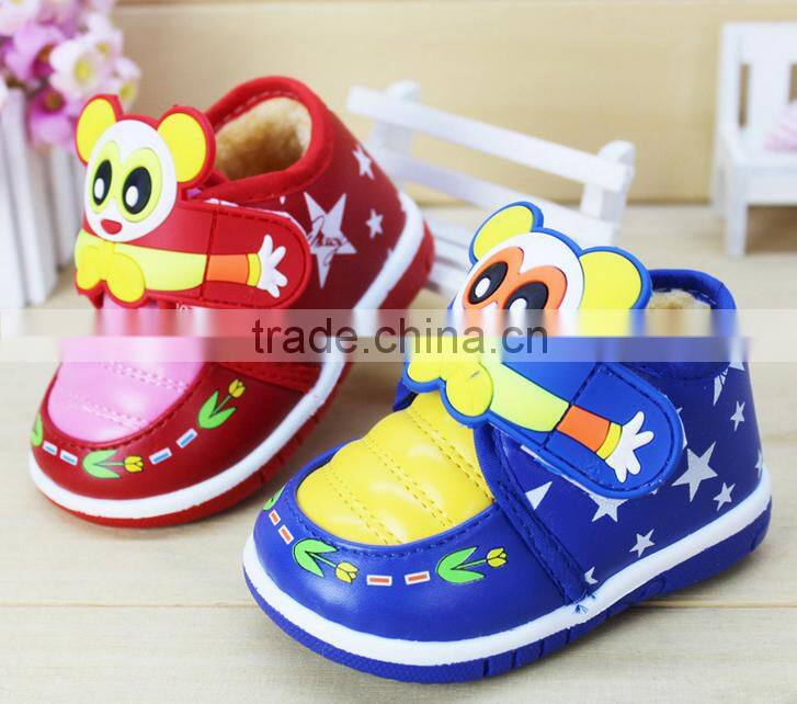 The 2015 winter baby shoes cartoon Baby Toddler shoes plastic soft bottom