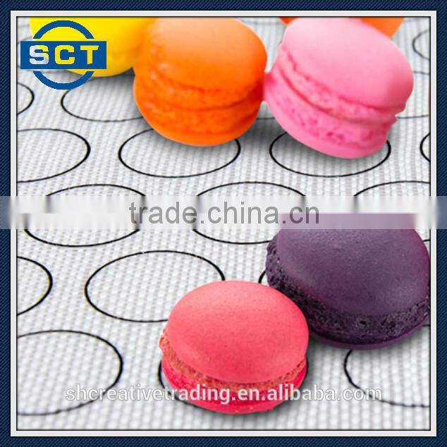 Non-Stick Silicone Baking Mat for Macarons Red