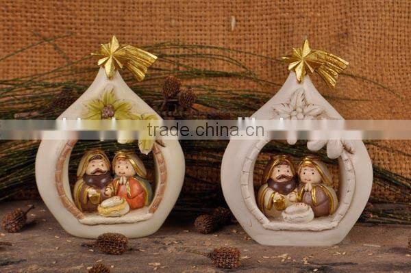 Heart-shaped ornament nativity set