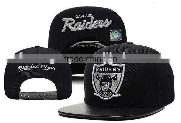 embroidered checked snapback hat