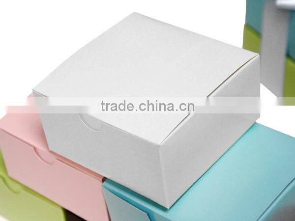 Delicate Design of white paper cake box