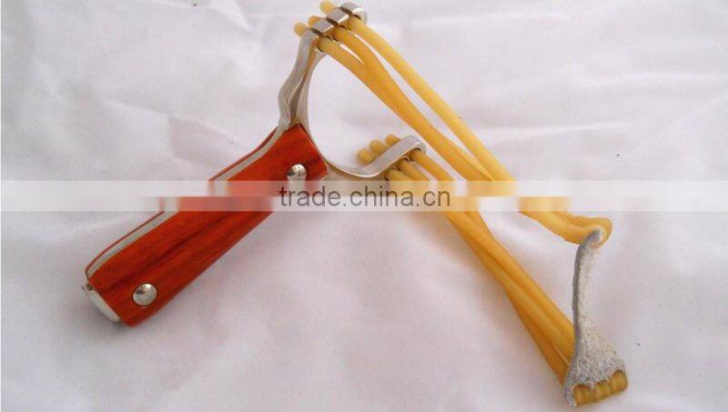 Hot Selling outdoor Handle Hunting slingshot Toy rubber sling shot Catapult +4pcs Pinball