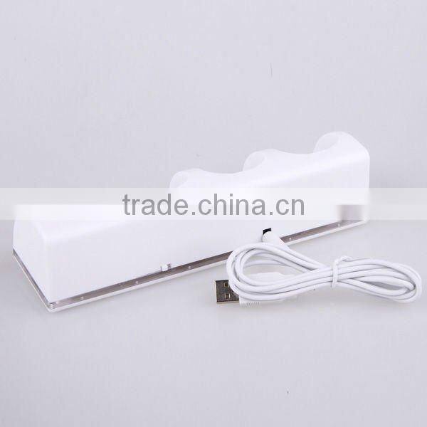 New 4 Port Charging Dock Station for Wii Remote +4x Battery Pack