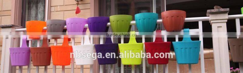 self watering planters-pots with water level indicator