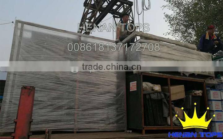 Children Play Attraction In China Theme Park Mirror Maze