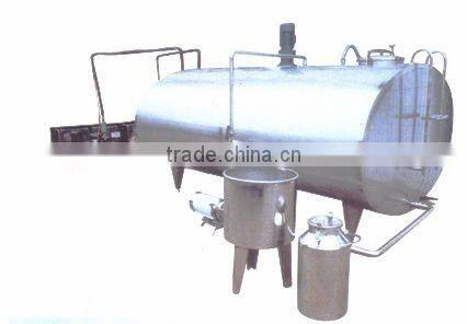 Refrigerated bulk milk cooler