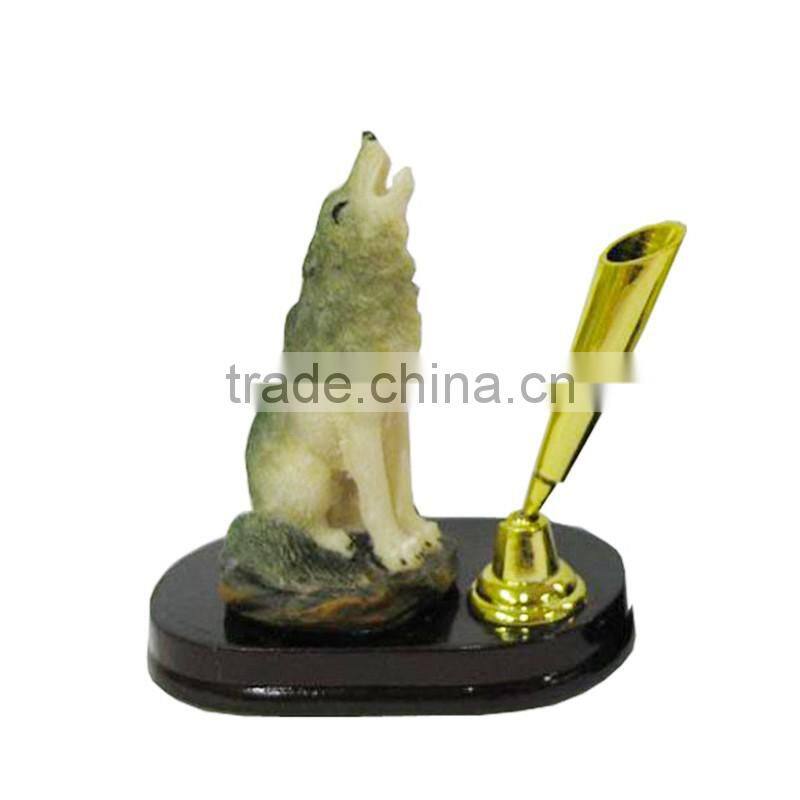 polyresin wolf table pen holder