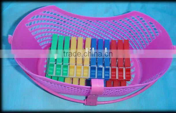 plastic colourful clothes hangers Plastic clothespin/clothes peg/clothes clip with a basket