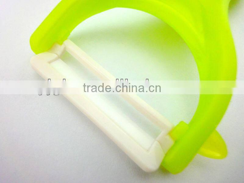 Kitchen utensil soft TPR protector ABS handle julienne peeler