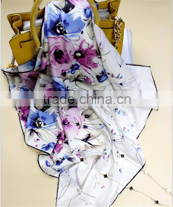 wholesale good quality custom white silk screening neck scarf