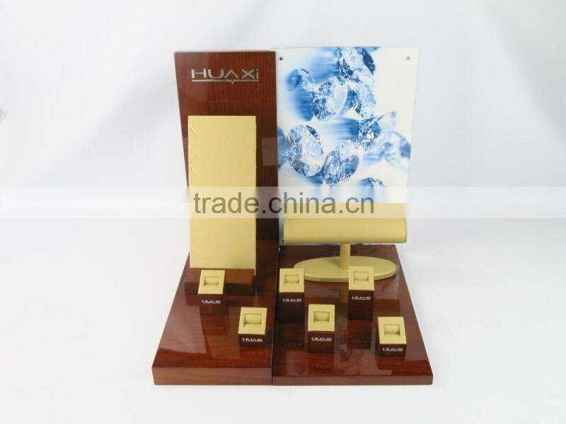 Special custom acrylic watch display stand