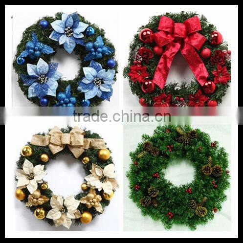 Alibaba hot sale custom christmas wreath 12 inch red berry christmas decoration wreaths wholesale