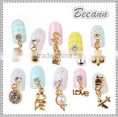 2016 Hotsale Loose Gold Silver Triangle Heart Star Metal Nail Art Rivet And Studs For Nails