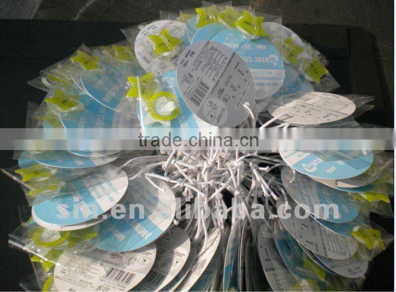 paper hanging round tags