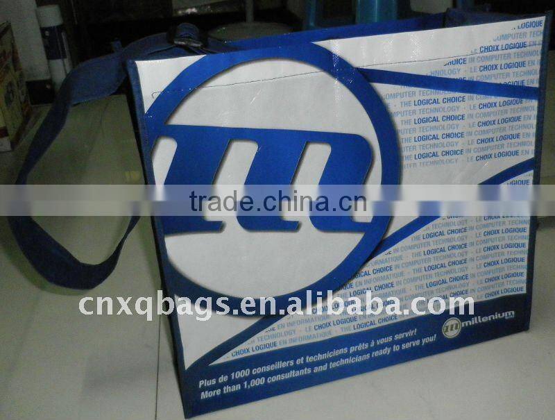 PP Nonwoven shoulder travel bag