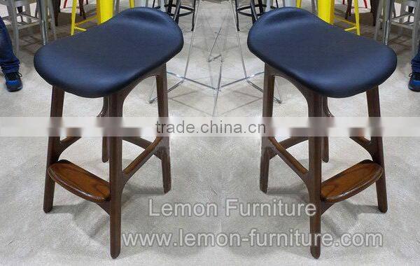 Modern Best-Selling painted legs cover bar chair