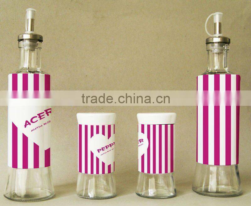 4pcs/set with metal cover glass spice jar set