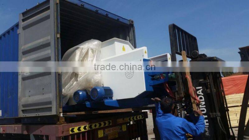 1460-4 wood shaving machine unloading in Dubai