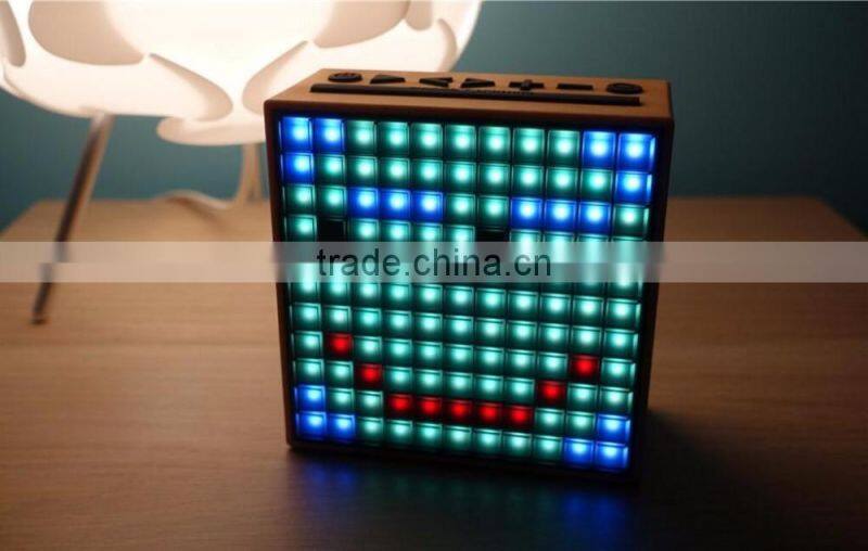 Smart Mobile Phone Control Bluetooth Flashing Speaker, Portable Table Decorative Magic Bluetooth Speaker With FM Radio For Sale