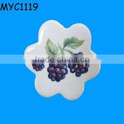 Hand made custom leaf shaped brooches in bulk